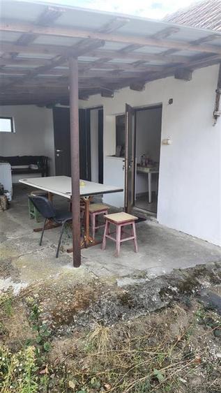 Casă cu 2 camere cu Teren 1742 Mp în Husasău de Tinca