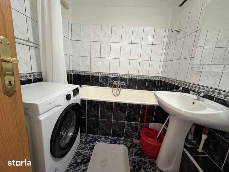 Apartament cu 2 camere decomandat în Rogerius