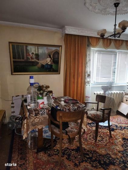 Apartament cu 3 camere decomandat în Bistrița Lac