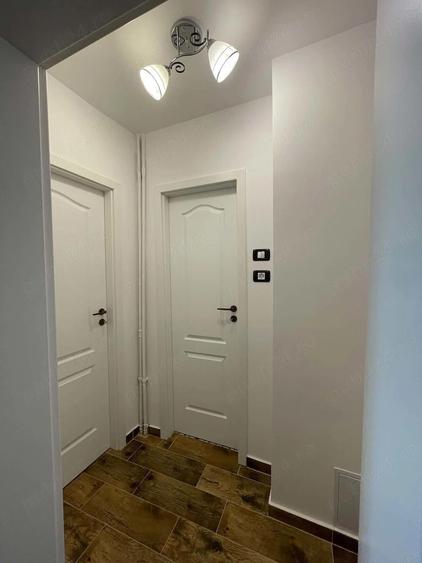 Apartament cu 3 camere semidecomandat în Dorobanți