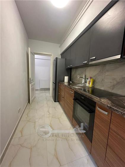 Apartament cu 2 camere decomandat, mobilat în Galata