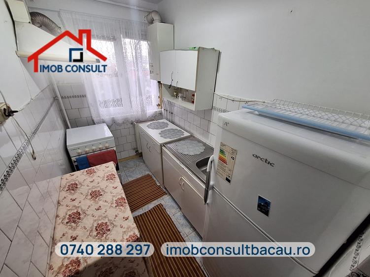 Apartament cu 2 camere nedecomandat în Energiei