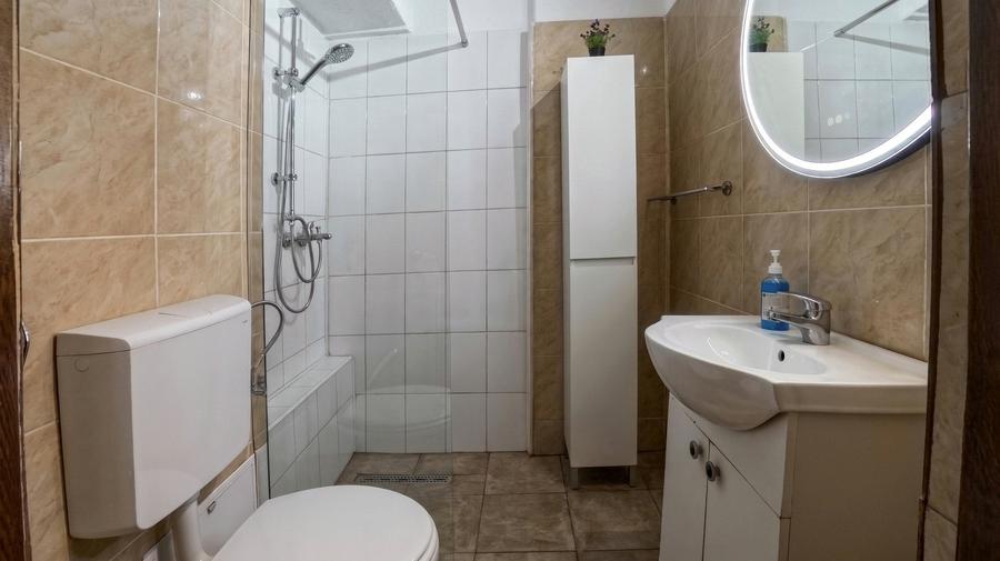 Apartament cu 2 camere semidecomandat în Magheru