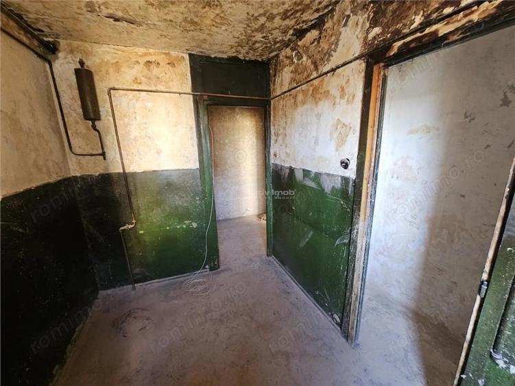 Apartament cu 2 camere semidecomandat în Micro I