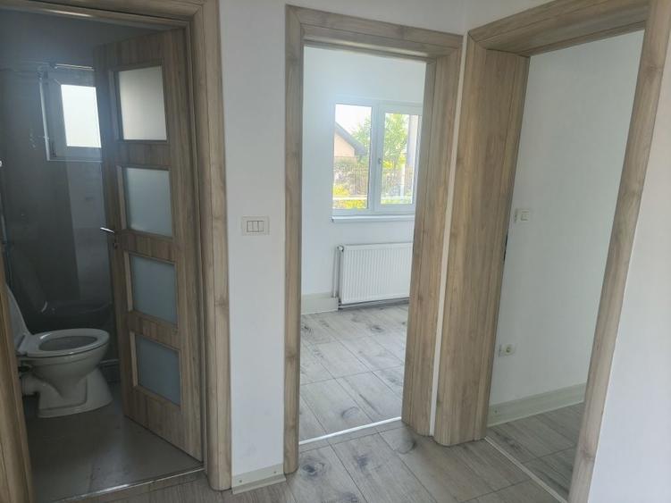 Casă cu 3 camere în Lumina