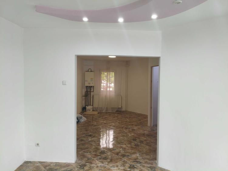 Spațiu comercial, de 55 mp, în Central