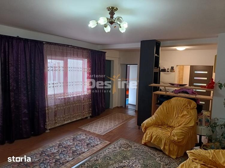 Casă cu 3 camere cu Teren 340 Mp în Chitila