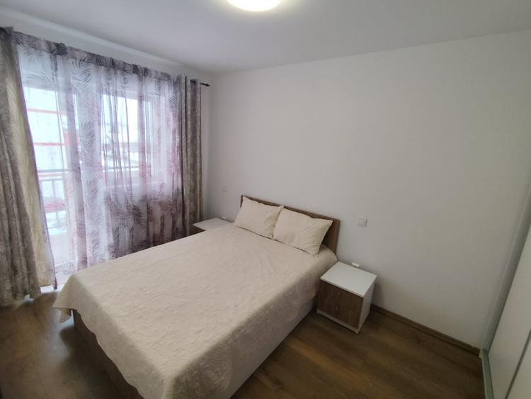 Apartament cu 2 camere semidecomandat, mobilat în Turnișor