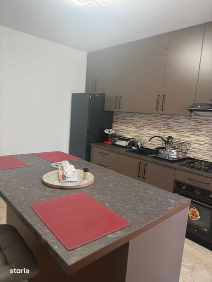 Casă cu 3 camere cu Teren 120 Mp în Central