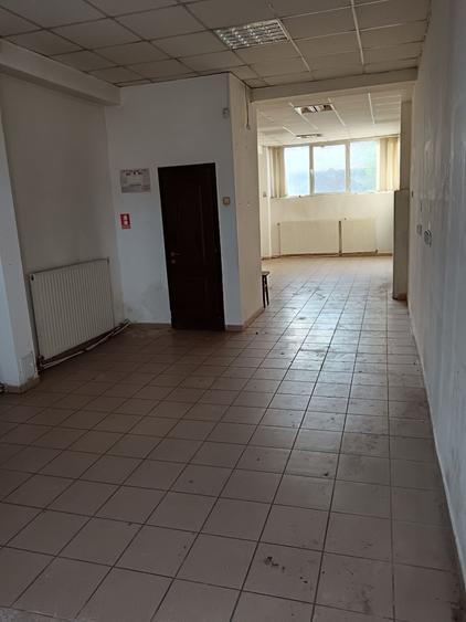 Spațiu comercial, de 60 mp, în Central