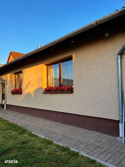 Casă cu 4 camere cu Teren 465 Mp în Fântânele