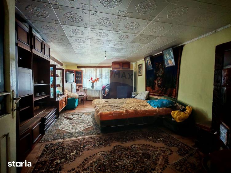 Casă cu 3 camere cu Teren 1757 Mp în Ultracentral