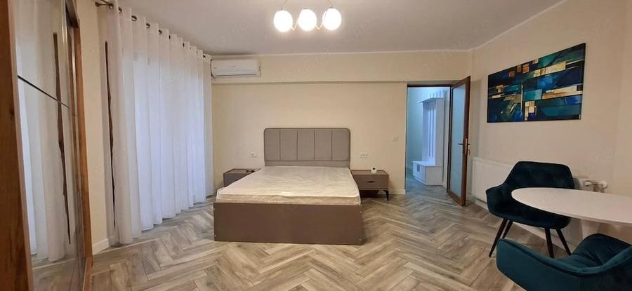 Garsonieră decomandată în Faleză