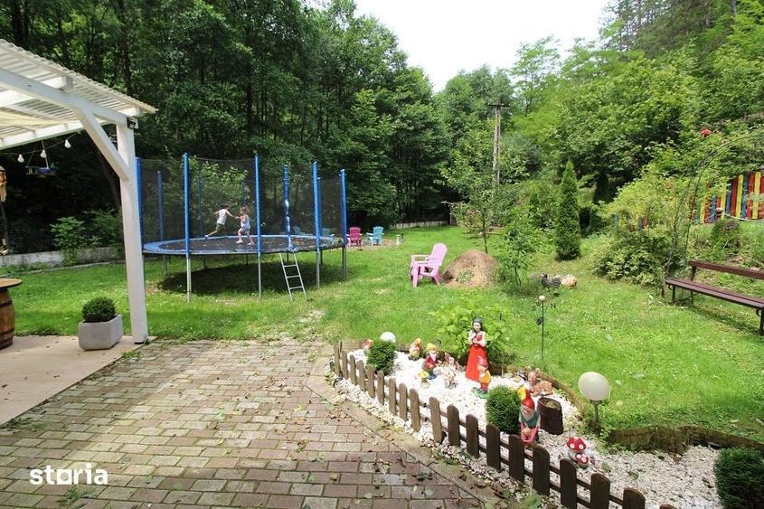 Casă cu 3 camere cu Teren 750 Mp în Ghelari