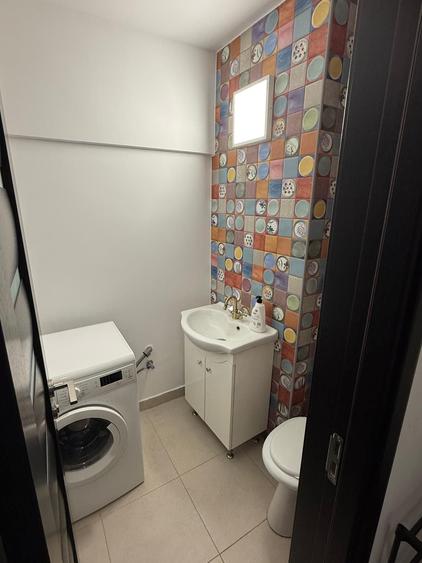 Apartament cu 3 camere decomandat în 13 Septembrie