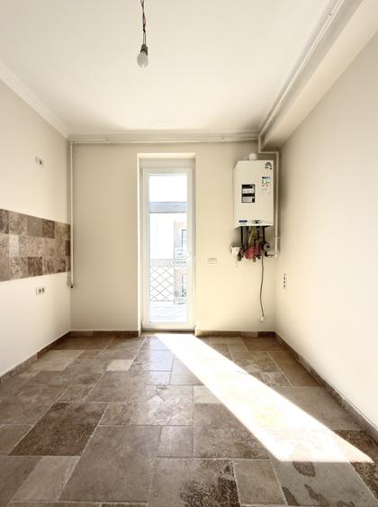 Apartament cu 3 camere decomandat în Giroc