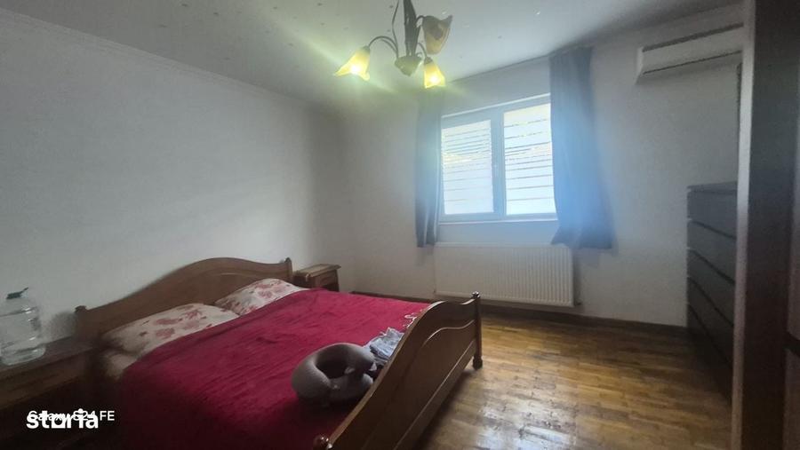 Casă cu 4 camere cu Teren 2000 Mp în Timișești