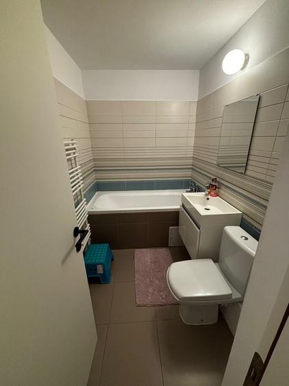 Apartament cu 2 camere decomandat, mobilat în Aviației
