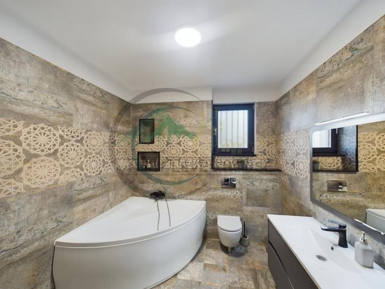 Casă individuală cu 5 camere cu Teren 480 Mp în Sânpetru