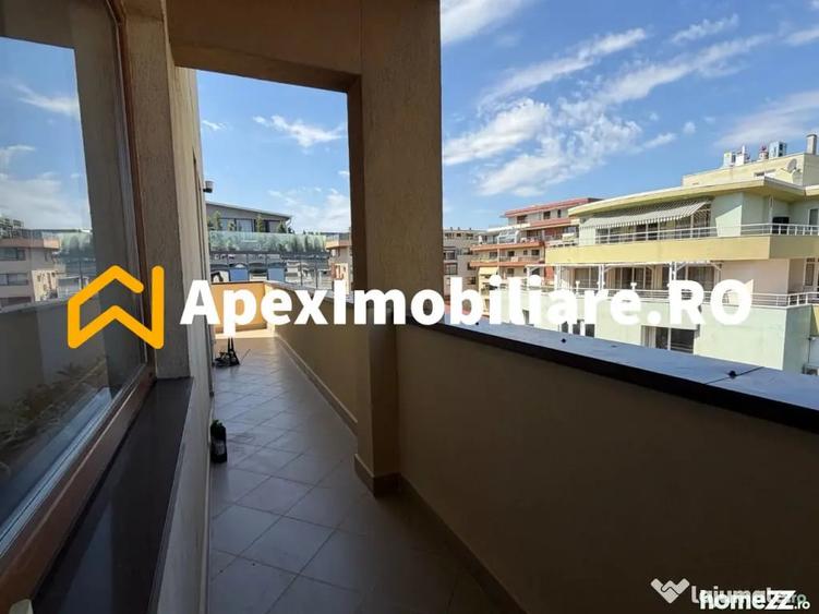Apartament cu 4 camere decomandat în Herăstrău