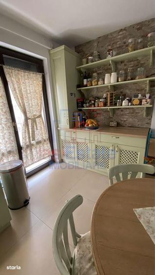 Apartament cu 3 camere decomandat, mobilat în Valea Lupului
