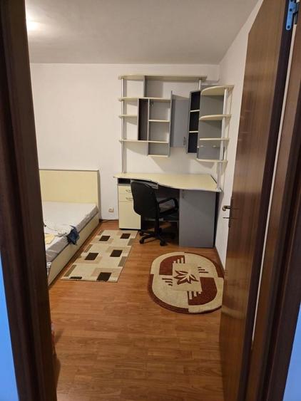 Apartament cu 2 camere decomandat în Exterior Vest