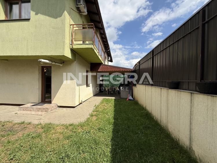 Duplex cu 4 camere cu Canalizare în Florești