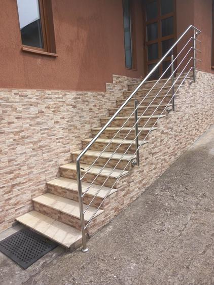 Casă cu 3 camere în Stana