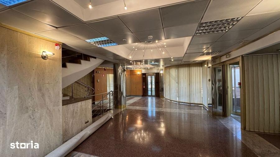 Spațiu comercial, de 3,500 mp, în Grivița