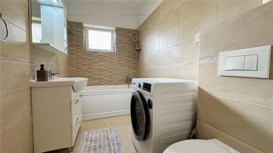 Apartament cu 3 camere decomandat, mobilat în Tractorul