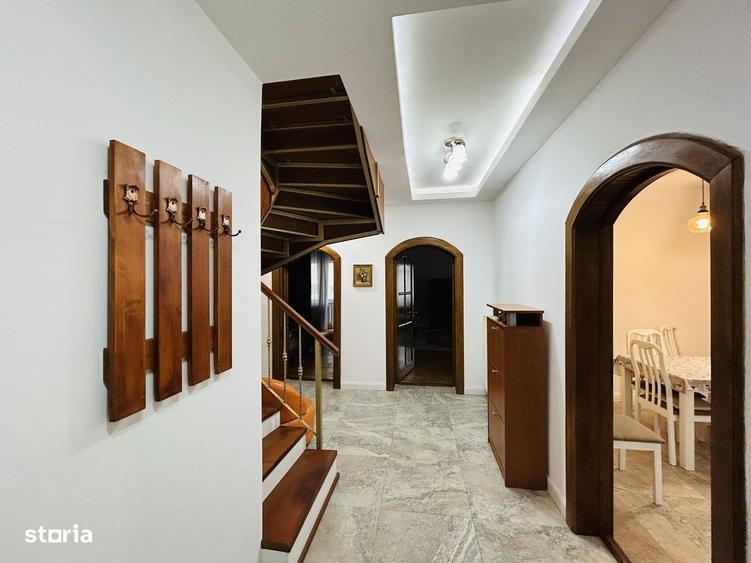Apartament cu 4 camere în Sub Arini