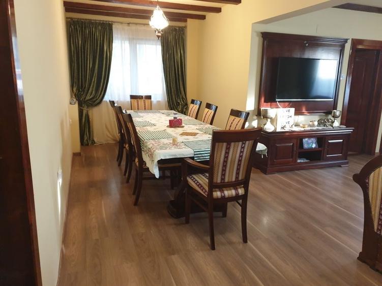 Casă cu 4 camere în Cernavodă