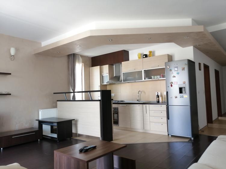 Apartament cu 2 camere în Dumbrăvița