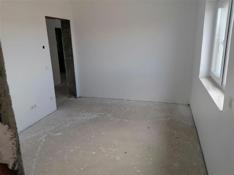 Casă cu 3 camere cu Teren 330 Mp în Exterior Nord