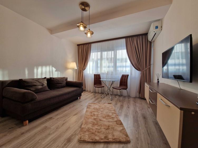 Garsonieră decomandată în Uverturii