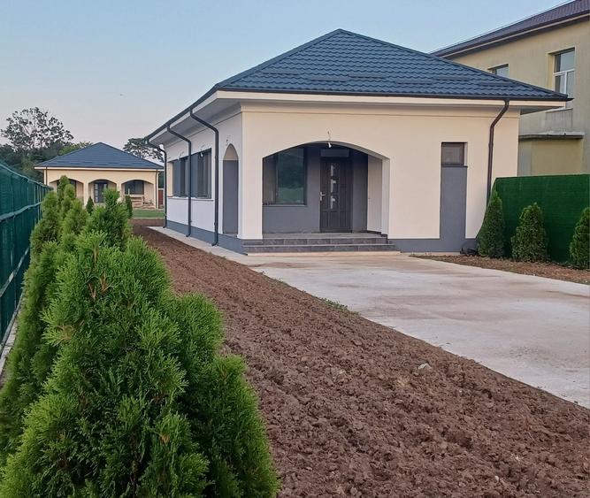 Casă cu 2 camere în Poiana lui Stângă