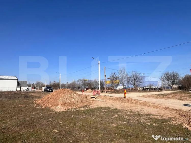 Teren de 12418 mp, în Cârcea