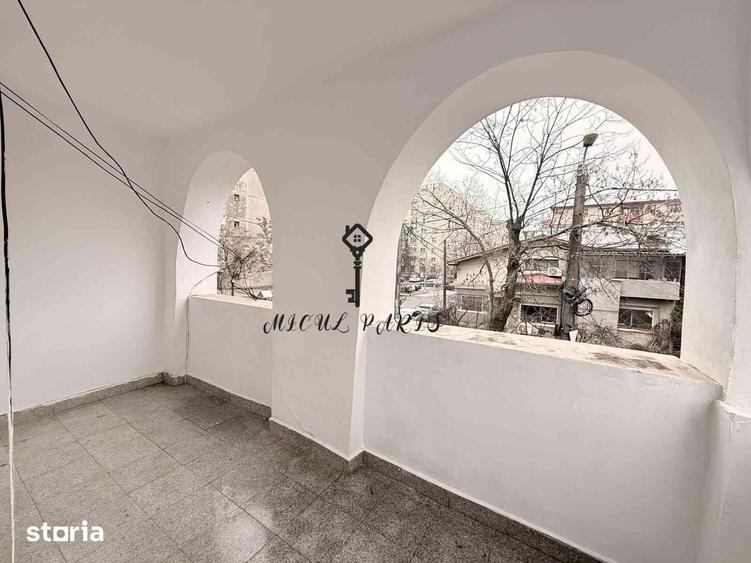 Casă cu 7 camere semidecomandat cu Teren 130 Mp în Crângași