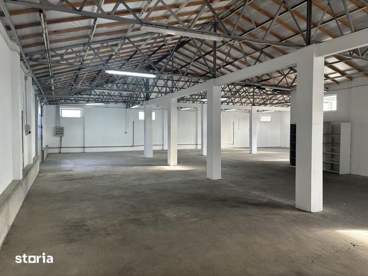 Teren de 3700 mp, în Central
