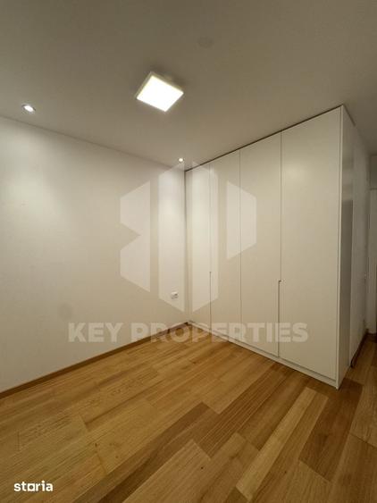 Apartament cu 3 camere în Est