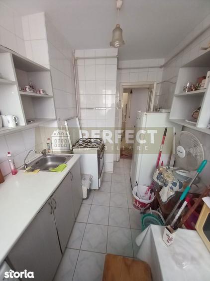 Ap.2 camere ULTRACENTRAL decomandat et.3 pret 72000euro - 5