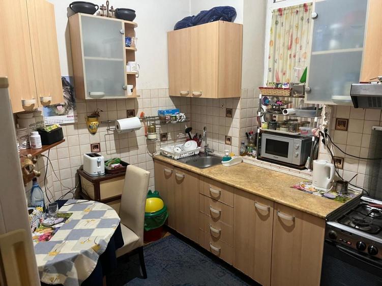 Apartament cu 4 camere în P-ța Romană