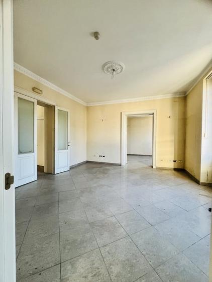 Casă individuală cu 20 camere cu Canalizare în Cișmigiu
