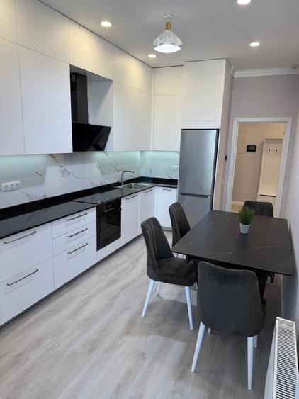 Apartament cu 2 camere în Florilor