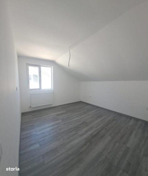 Casă cu 4 camere în Vârteju