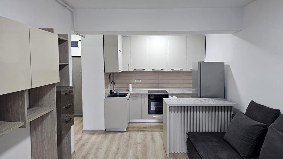 Apartament cu 2 camere semidecomandat în Far