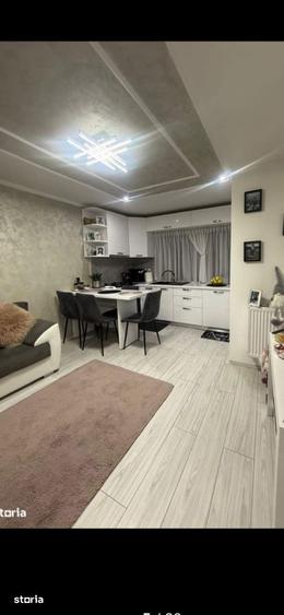 Apartament cu 3 camere, mobilat în Central