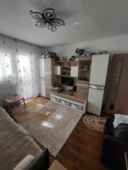 Apartament cu 3 camere decomandat, mobilat în Păcurari