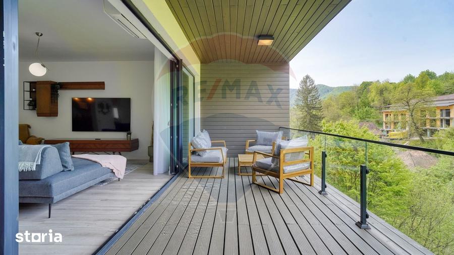 Apartament cu 3 camere în Schei