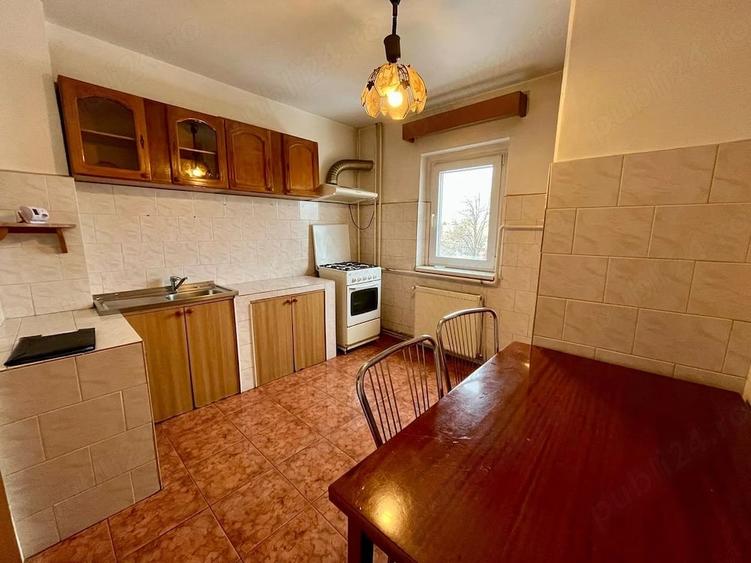 Apartament cu 3 camere decomandat în Simion Bărnuțiu